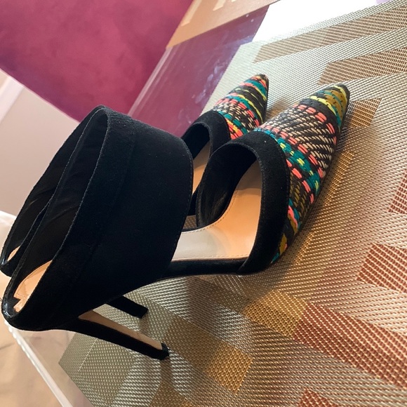 Via Spiga used once the front is different color pretty - Picture 6 of 11